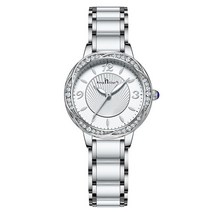 세련되고 모던한 여성 세라믹 시계