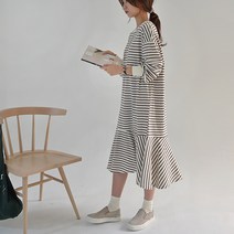 데일리앤 세이디 오버핏 스트라이프 프릴 맨투맨 롱원피스