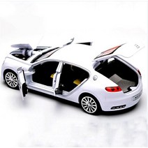 해외직구 부가티 베이론 Bugatti Veyron 16C Galibier 1:32 다이캐스트 / 키덜트 피규어 모형차 미니어쳐 명차 선물 생일 장식용, White