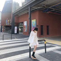 흰색 밑단 프릴 세미 캉캉 여신원피스