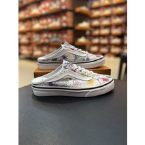 (반스) Ua Stle 36 Mule # Overspra＃남녀공용화 # white/true white (VN0A7Q5B9H)
