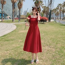 데일리룩 원피스 여하복 빈티지 햅번느낌으로 슬림한 보이는 사각넥 여신 미디스커트 원색 특별한