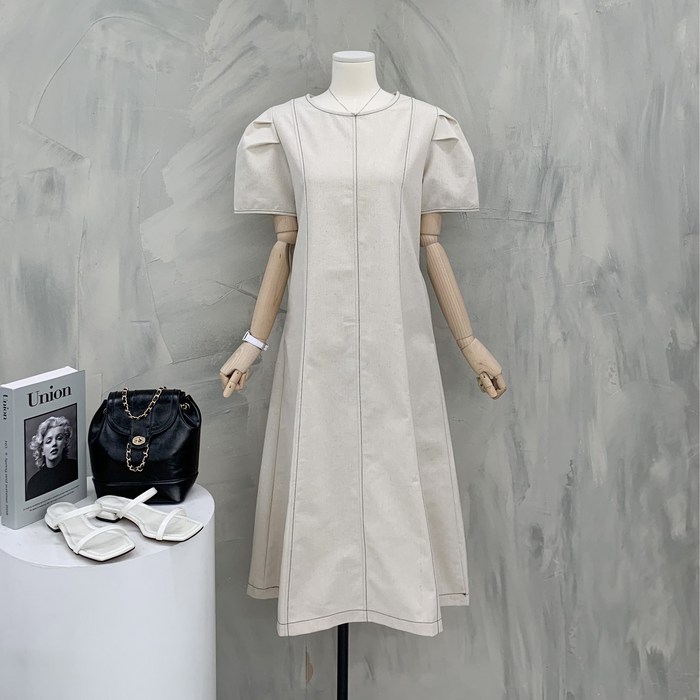 행복여 페리 스티치 퍼프 소매 배색 절개 롱 원피스