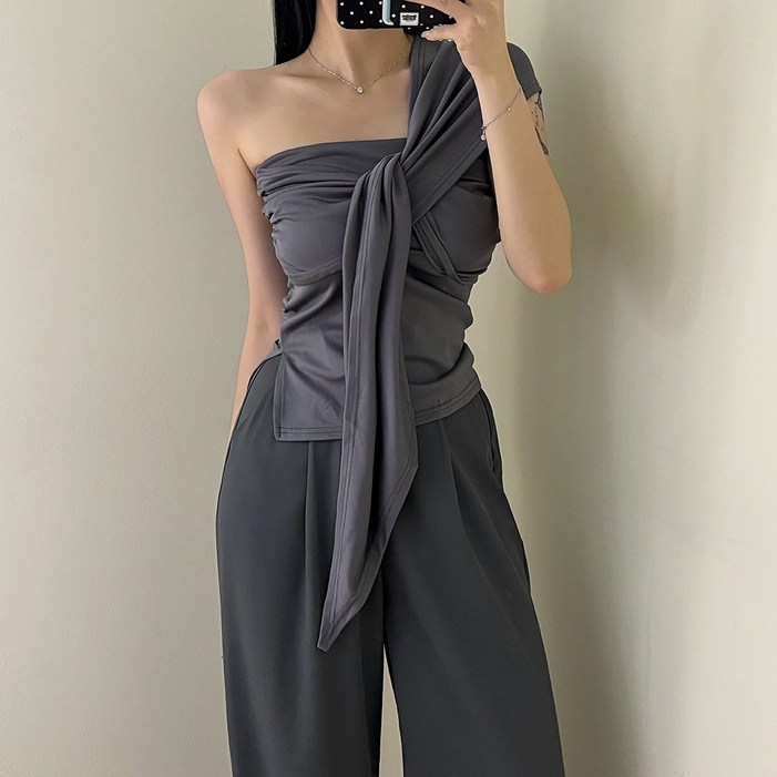 VANANA2 국내제작 원숄더 스트랩 블라우스