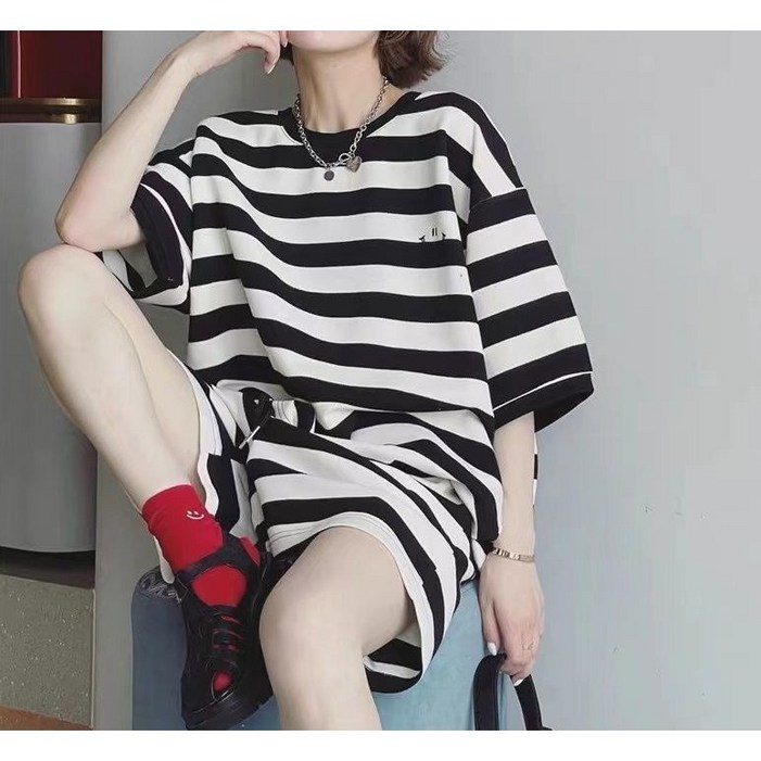 엣지룸 스트라이프 반팔 반바지 세트 엣지룸 스트라이프 반팔 반바지 세트