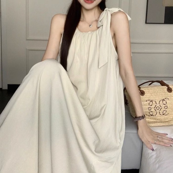 베르슈어 뒷트임 보우 스트랩 맥시 원피스