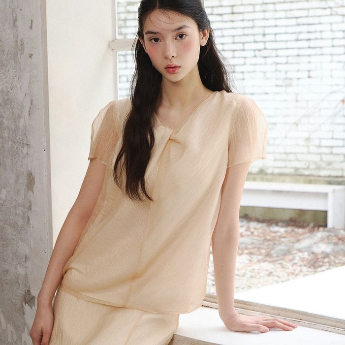 잇미샤25 SS 오간자 반소매 블라우스 ITP4ZBL680