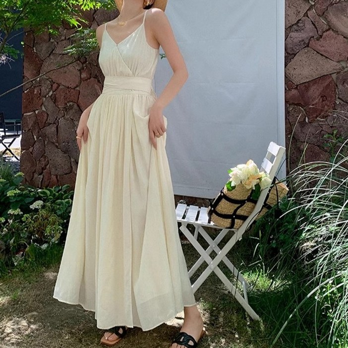 비비에모 럭셔리 크로스 스트랩 플레어 나시 롱 원피스 10257