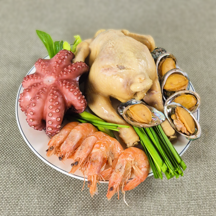자연달다 복날 해신탕 밀키트 몸보신 생닭 전복 해물 보양탕, 1세트, 1.8kg
