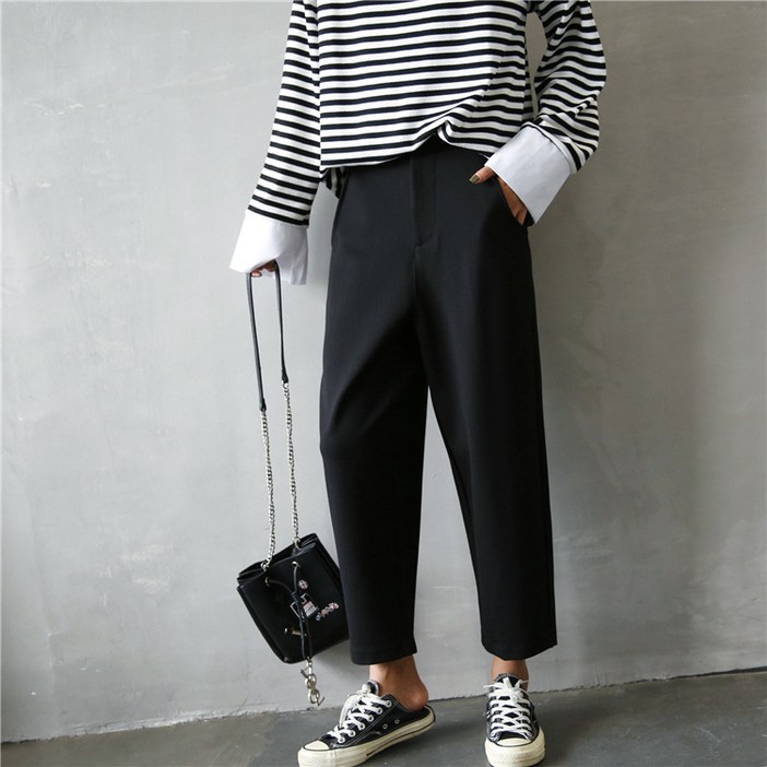 퀸앤조이 여성 간절기 슬랙스 구미호 핏감 예술 배기바지