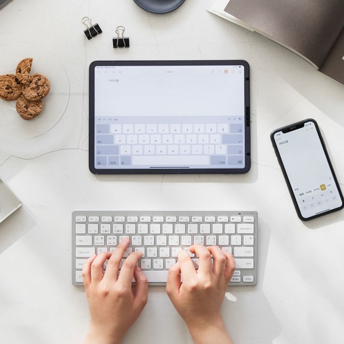 라이프썸 미니 블루투스 키보드LFSHA43 C타입 충전식 휴대용 3대기기 멀티 페어링 저소음