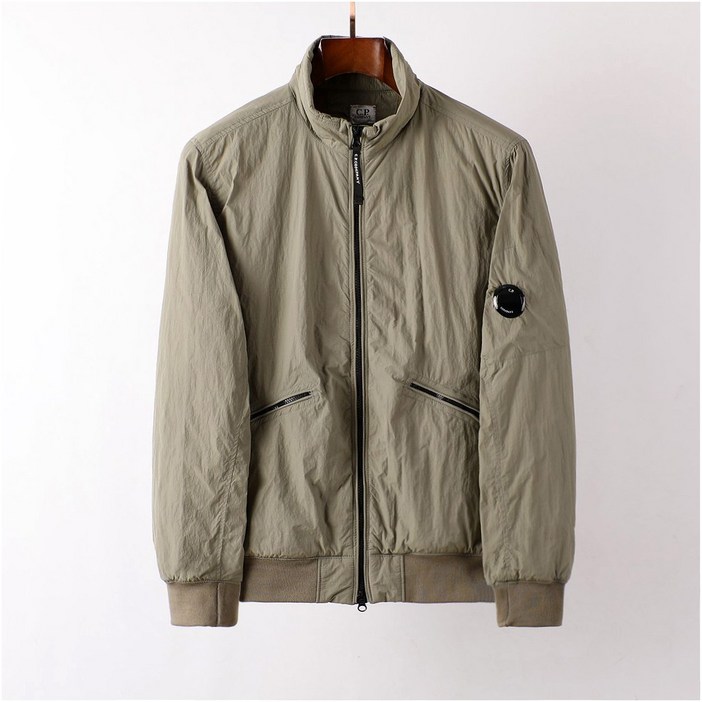 CP컴퍼니 남성 와펜 24SS M240 두꺼운코트실제 촬영 왕 홍 같은 스타일 겨울 한국 판 면복 작은 향풍 인 스 면복 여 학원 풍 솜옷 한 벌 대 박두꺼운코트