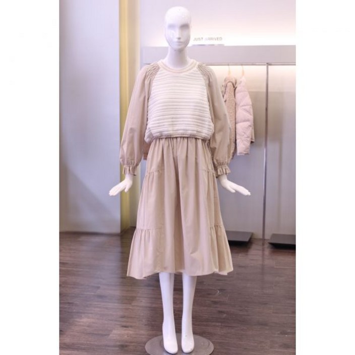 오즈세컨 레이어 밴딩 셔링 드레스  O22CAWOP164W 2846948