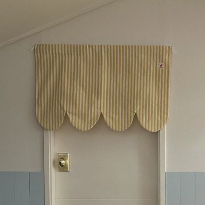 두잉썸 라라 어닝 도어 스트라이프 커튼