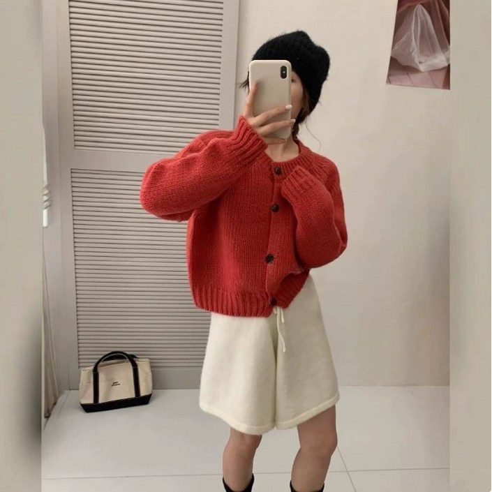 소소온 컬러 포인트 크레용 기본 가디건 데일리룩