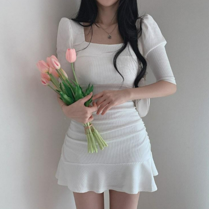 레티고 스퀘어넥 골지 슬림 미니 원피스 레티고 스퀘어넥 골지 슬림 미니 원피스