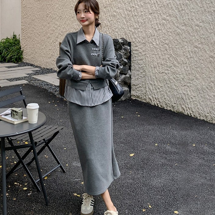 [웨일쓰] 여성 맨투맨 치마 투피스 가을 신상 페이크 레이어드 스트라이프 배색 긴팔 상의 루즈핏 밴딩 롱치마 체형커버 데일리룩 오피스룩 셋업 수트 투피스