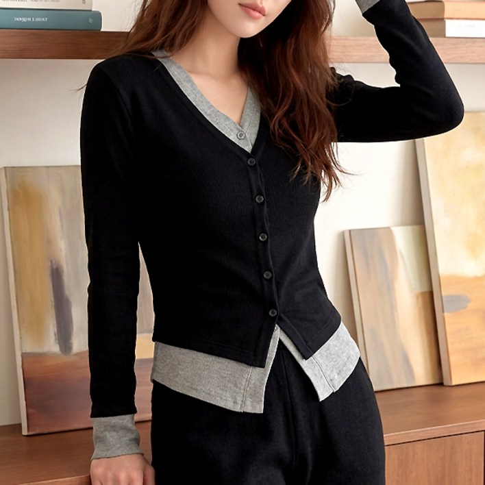 어썸풀 여성용 파투 브이넥 니트 가디건 A25FC070811