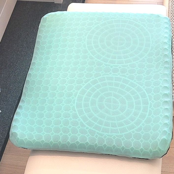 플렉스 모찌방석 5세대 실리콘 쿨방석 쿨링 통풍 아이스 젤쿠션 커버포함, 단일색상