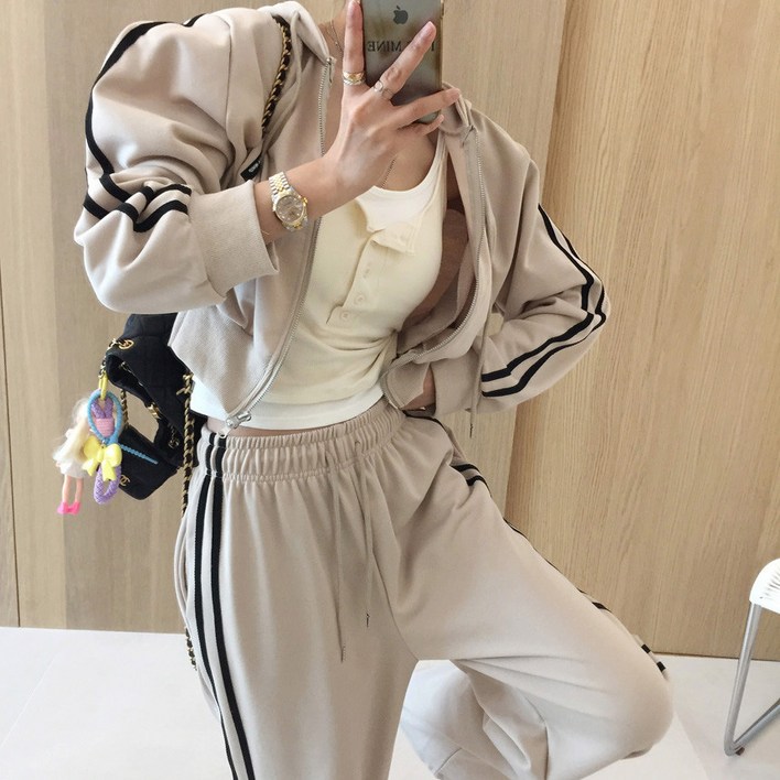 아이미마인 비트 어깨패드 미니패치 투웨이 크롭 후드집업 밴딩 스트링 와이드 조거 팬츠 배색 트랙 트레이닝 투피스세트 3color