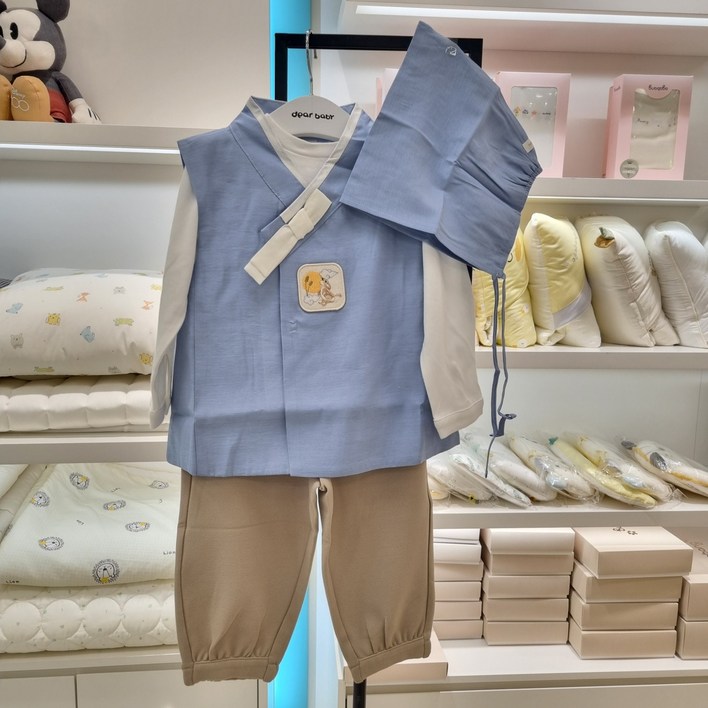 아가방 수성동아nc점 2024 신상품  다양하게 입을수 있는 남아 한복세트