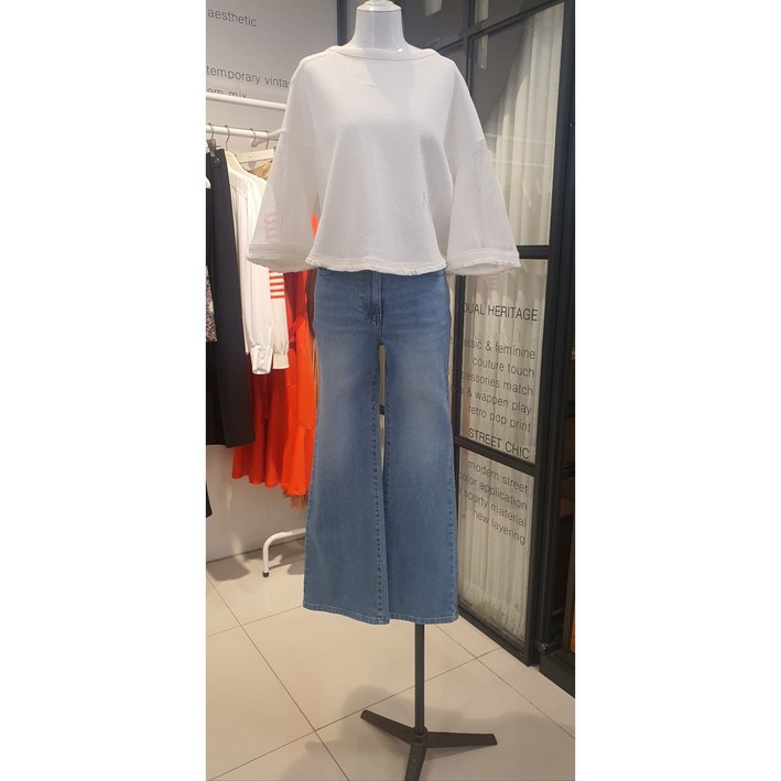 듀엘 DEWE 심플한 부츠컷 청바지 l242psa437 NC일산 듀엘 DEWE 심플한 부츠컷 청바지 l242psa437 NC일산