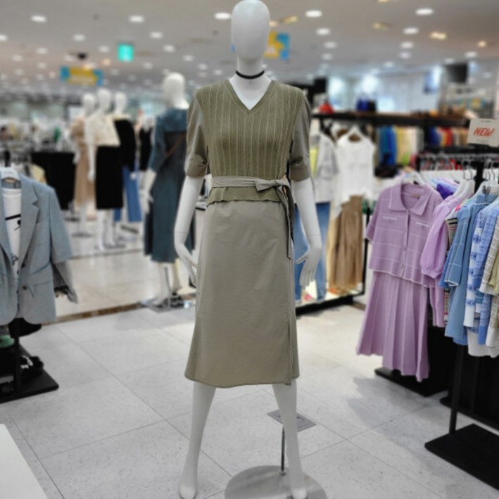 씨씨콜렉트 여성 롱 원피스 오피스 심플 데일리룩 니트레이어드 V넥 벨티드원피스E223PSE125/카키DGDH2252625