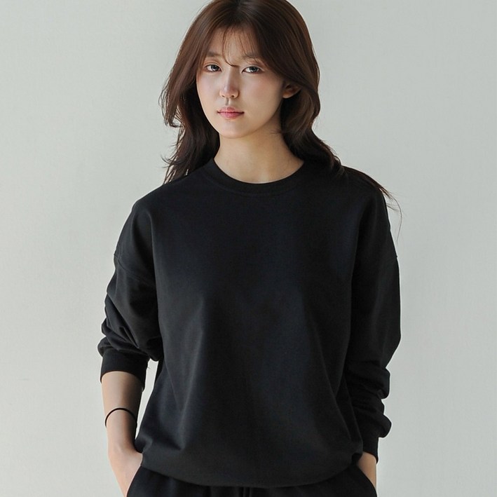 어나나 스토어 세미 오버핏 무지 맨투맨 얇은 원단, 사계절용 맨투맨티 고퀄리티,싼가격의 봄철,여름 장마철에 착용하기 좋은 얇은 맨투맨