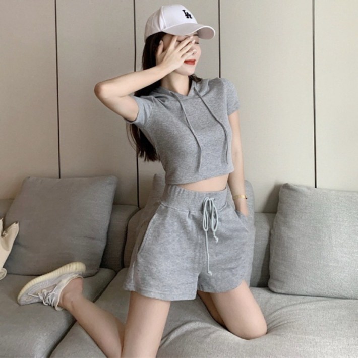 피어니스트 후드 크롭 트레이닝 상하의 투피스 세트