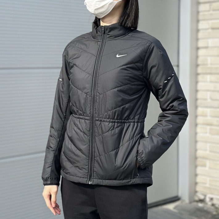 나이키 NSW 여성 러닝 자켓 써마 핏 마라톤 재킷 패딩 발수 단열 보온 운동복 러닝복 가벼운 집업