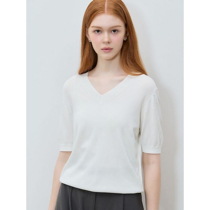 쉬즈미스 쉬즈미스SHESMISS  러블리 브이넥 퍼프 니트 탑 택가격 118000원