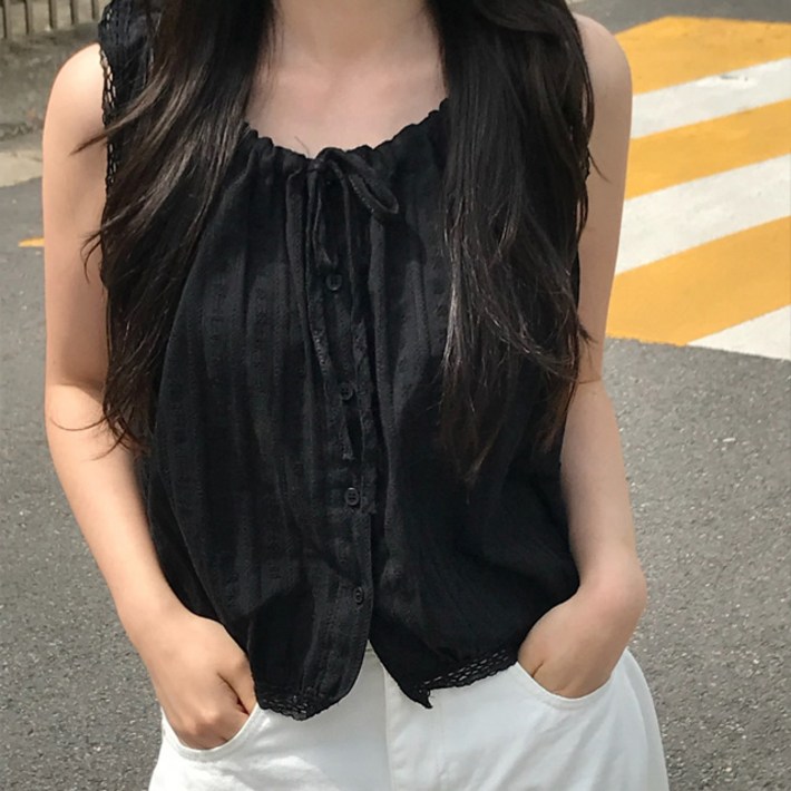 스토리원 WMSSWT017 여성 리본 레이스 셔링 블라우스 민소매 나시