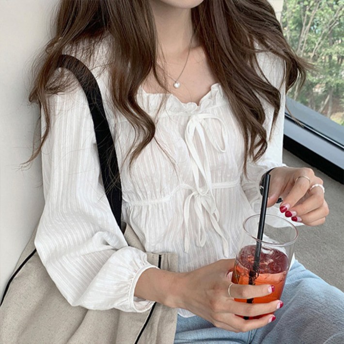 라라홀리 스퀘어넥 더블 리본 셔링 긴팔 블라우스 라라홀리 스퀘어넥 더블 리본 셔링 긴팔 블라우스