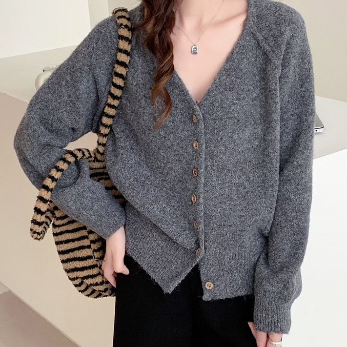 cammello 여성 나그랑 핀턱 브이넥 니트 가디건 기본핏 긴팔 스웨터