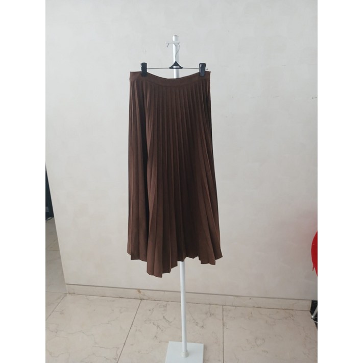 중고 022 빈폴 스웨이드 플리츠 롱스커트 55 NB11101 중고 022 빈폴 스웨이드 플리츠 롱스커트 55 NB11101