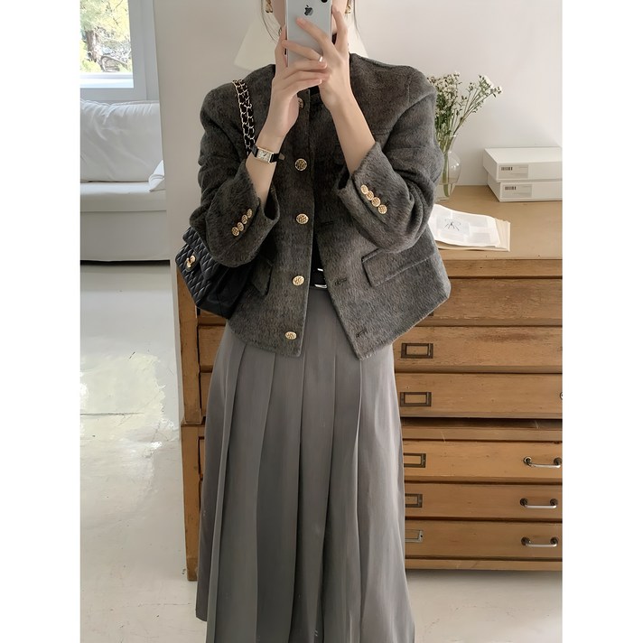 루어스룸 보에 금장 골드 단추 라운드 노카라 핸드메이드코트 울 자켓