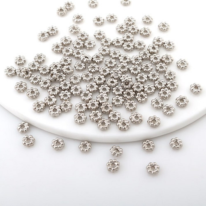 싼비즈 [7605-01]비드캡 CCB꽃볼 4mm 대백 ,20개