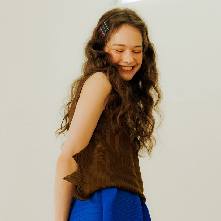 [피네플리츠] 러플 민소매 탑 (3 Color)