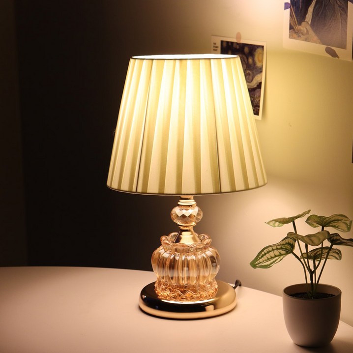 프리지아 LED 단스탠드 패브릭 크리스탈 인테리어스탠드조명 책상 스탠드 카페 방 무드등 조명, 샴페인골드