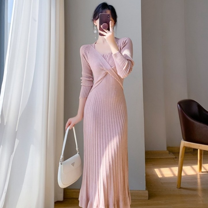 POMTOR 여성 봄 가을  프랑스식 패션 베이직 니트 슬림 롱 원피스