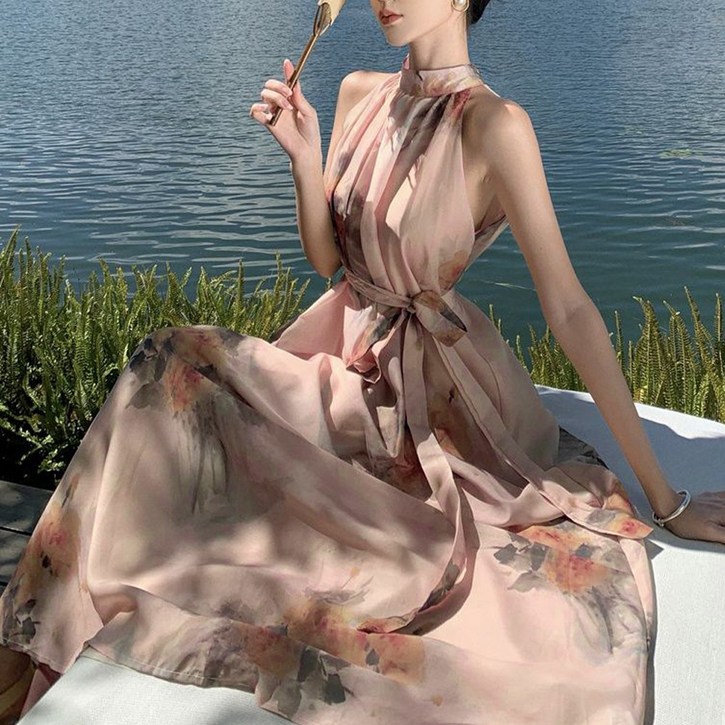 루비루 RB3044  홀터넥 플라워 나염 허리 스트링 롱 원피스