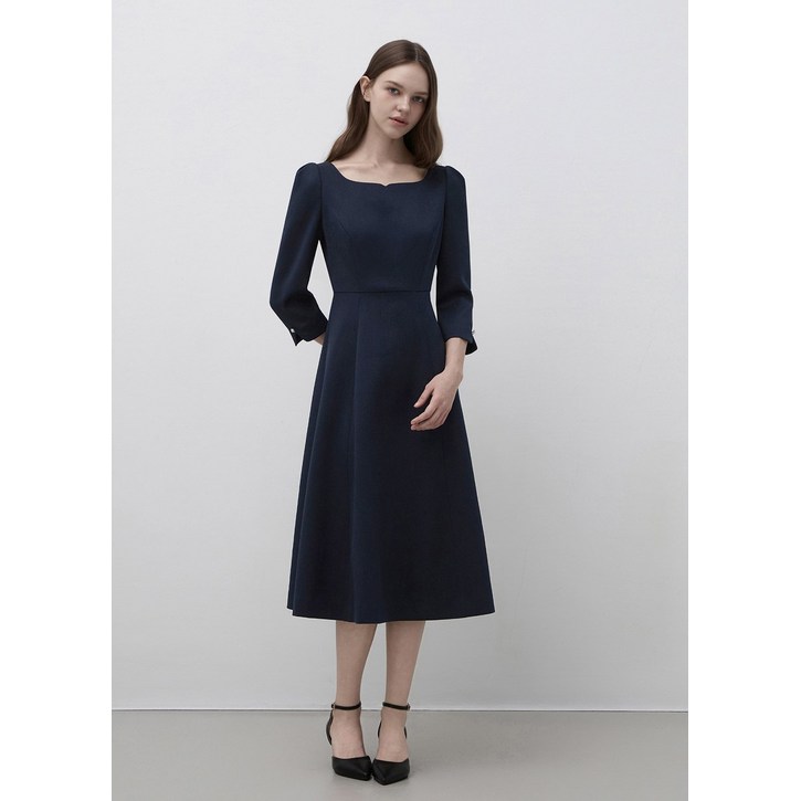 [국내백화점] 잇미샤 넥 포인트 플레어 원피스 여성 단정한 하객룩 오피스룩 정장 코디