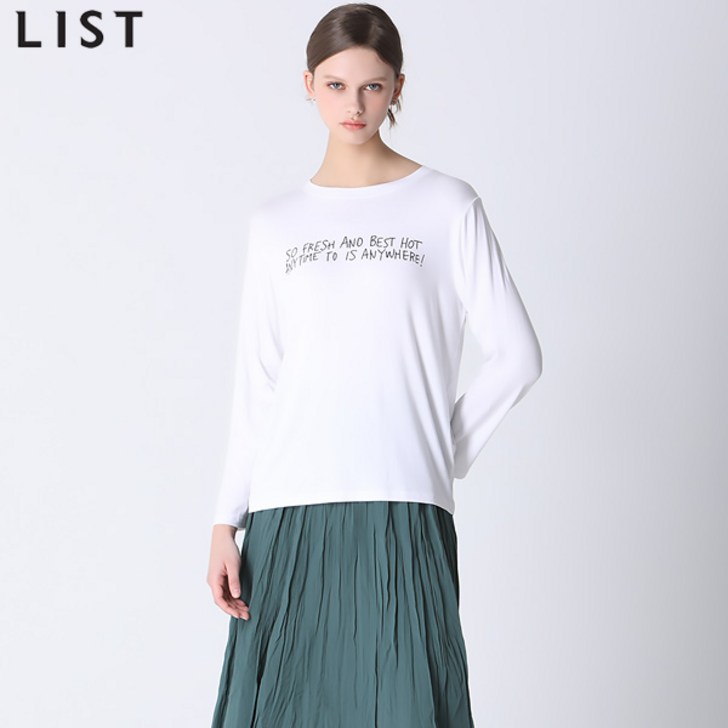 리스트LIST 레터링 라운드넥 티셔츠 택가격 78000원 리스트LIST 레터링 라운드넥 티셔츠 택가격 78000원