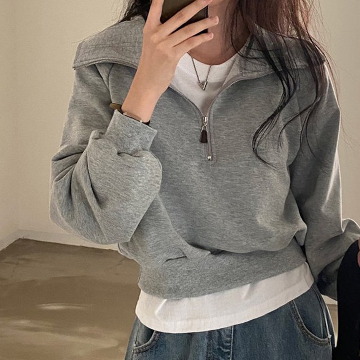 랜덤플레이 반집업 시보리 숏 크롭 맨투맨